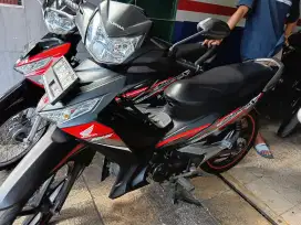 Supra 125 cw 2021  hitam Gbm bisa tunai atau kredit