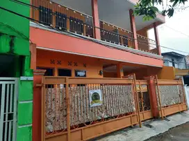 Dijual b.u rumah kontrakan & sekaligus kost²an