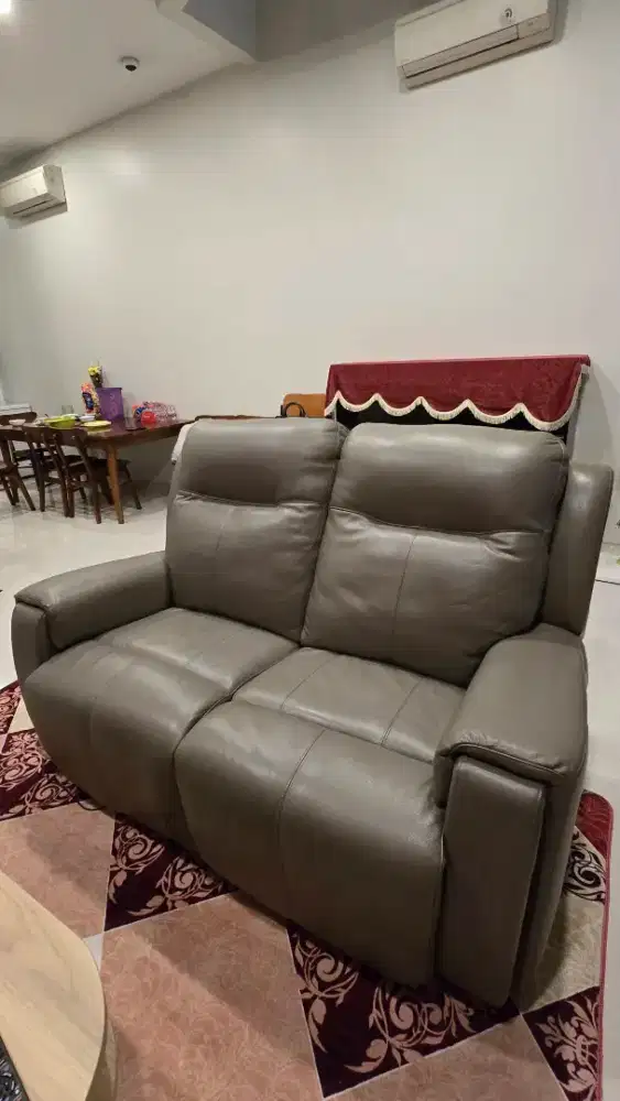 Sofa La-Z-Boy United Electric Reclining Loveseat W/ Power Headrest