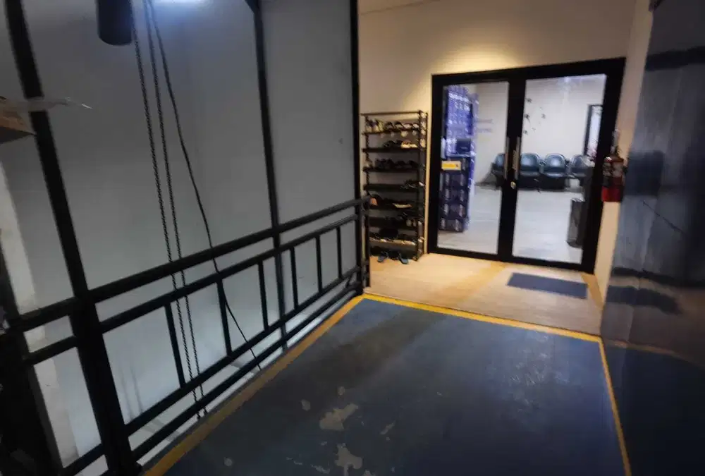 Dijual Gudang miami blok C Sangat Luas 2 Lantai