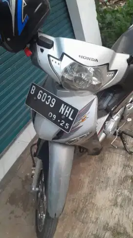 Jual BTH MURH Supra x 125 THN 2005 SRT Lngkp,Gak ada minus Gak ada PR