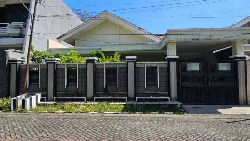 Rumah Di Satelit Indah Surabaya Bagus Dan Nyaman Strategis