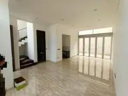 Disewakan Rumah Mewah Berfasilitas Lengkap di Golf Island Pik