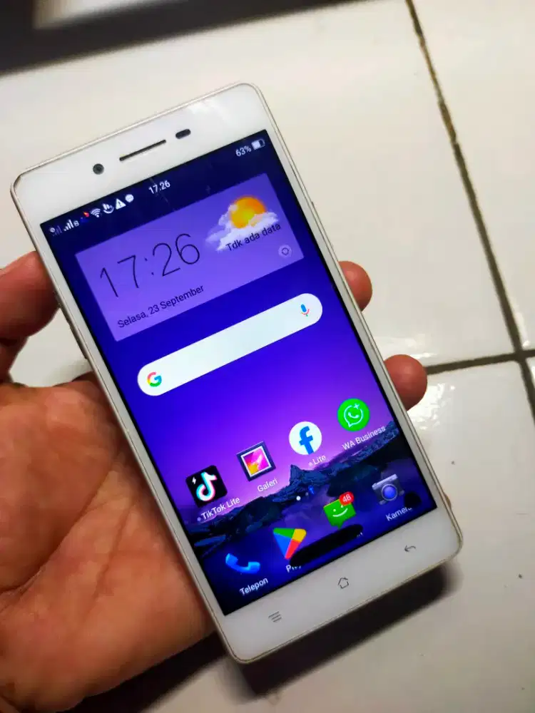 Oppo Neo 7 jual 100rb saja,batre awet kamera bagus