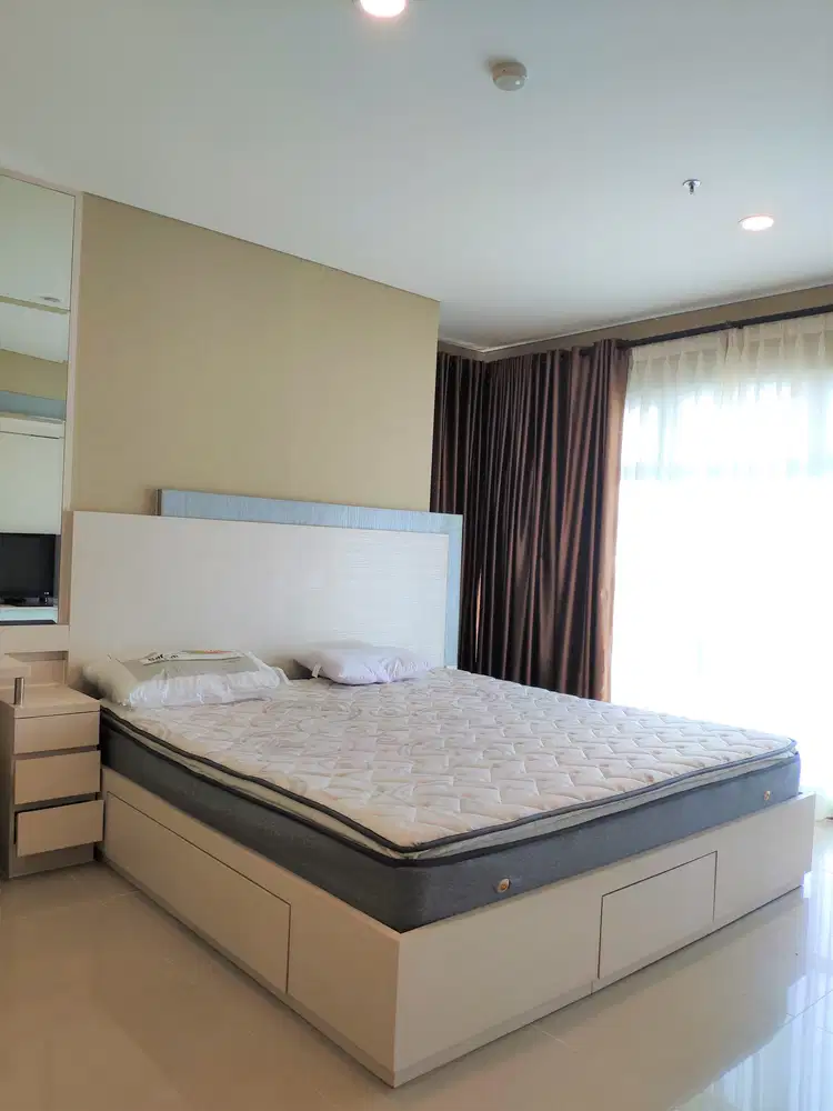 Condominium Green Bay Pluit 3 BR Fully Furnished View Laut Lepas Bosku