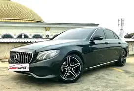 Mercedes Benz E250 W213 AVG Tahun 2016 Matic Hitam