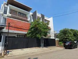 DIJUAL Gedung Kantor Mewah Muara Karang 10x25 4 lantai . Siap Pakai