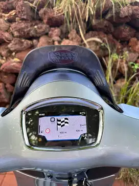 Vespa GT 300 HPE tipe tertinggi di vespa