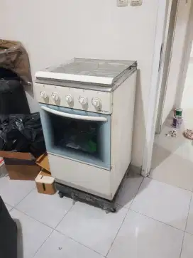 Di jual kompor standing 4 tungku + Oven Winngass w5050