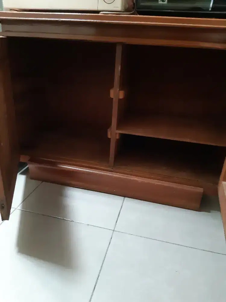 Meja buffet jati vintage