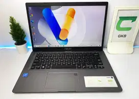 Laptop Asus Garansi resmi aktif Layar FHD IPS bodi mulus bekas pemakai
