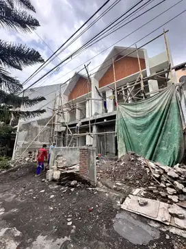 Dijual Cepat Rumah 2 Lantai Ready Stok Joyogrand Kampus UB Malang