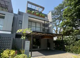 Terravia Tipe 8 Rumah Mewah Dekat Mall di BSD City