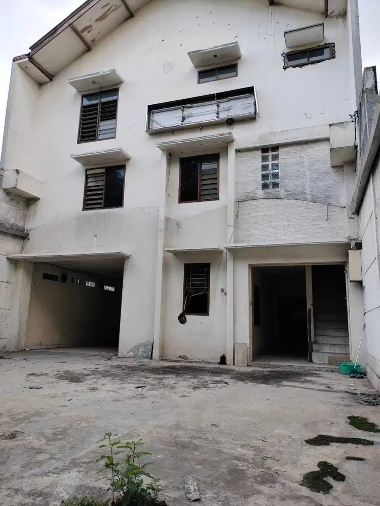 Dijual Pabrik Gudang Murah di Jl Sukamanah Mengger Akses Double