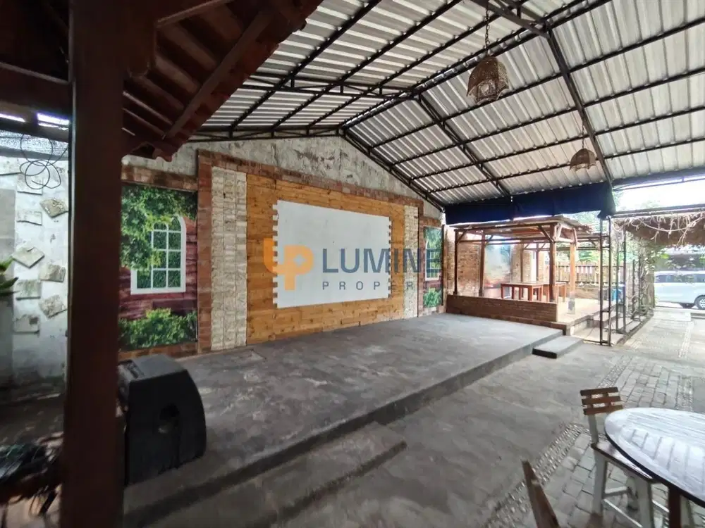 BANGUNAN AULA MURAH DI LOKASI STRATEGIS DEKAT XT SQUARE
