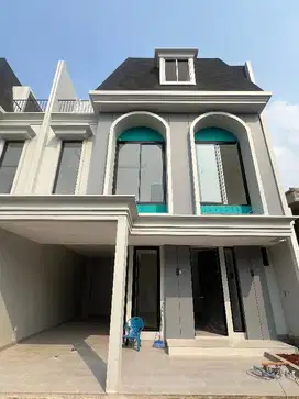 Rumah mewah dekat tol Setu jakarta timur