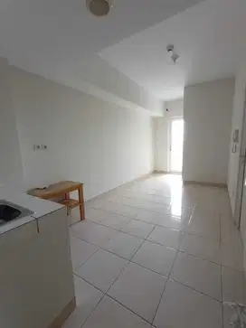 dijual apartemen 2BR unfurnish The Springlake Summrecon Bekasi