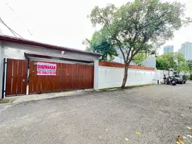 Disewakan rumah furnished di kemang jakarta selatan