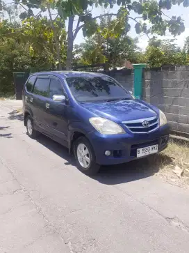 Toyota avansa G 1.3 MT