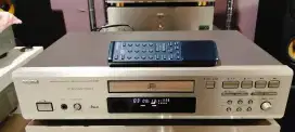 Sale Denon CD player DCD 685