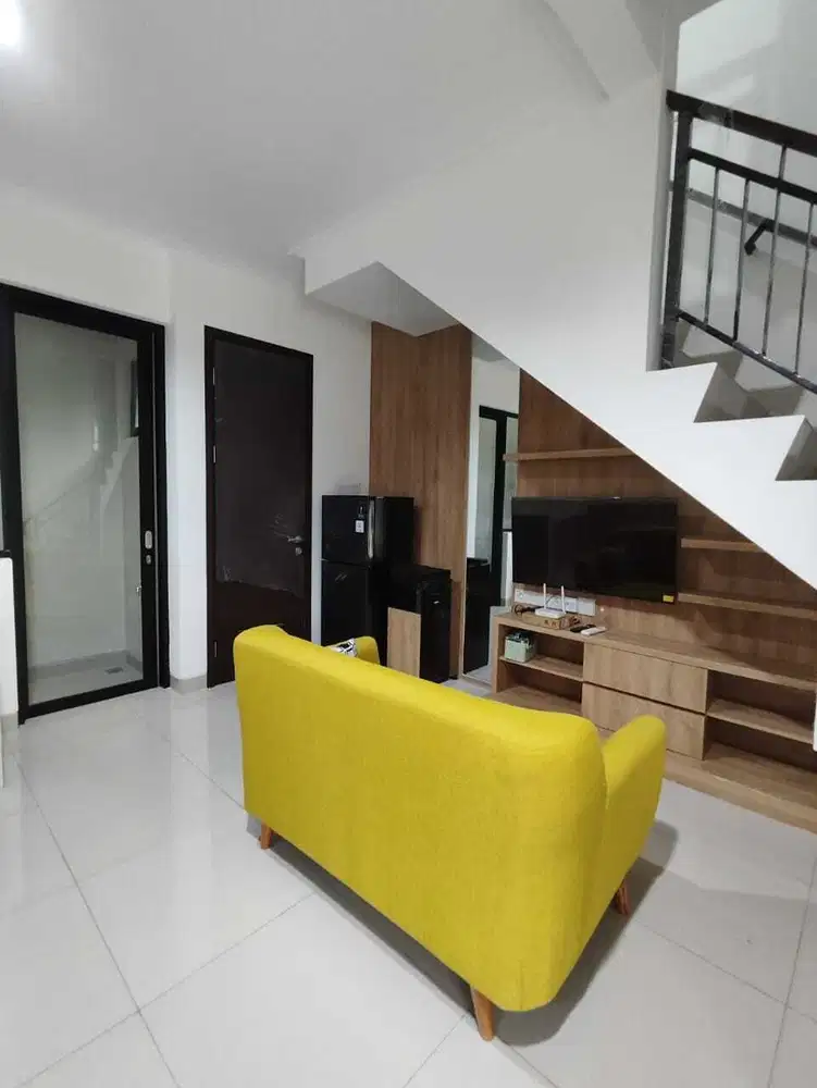 DISEWA RUMAH EXTENSION MILENIAL PIK 2 4.5x10 FURNISH BAGUS SIAP HUNI