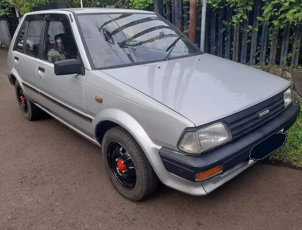 Starlet Kotak Tahun 1988