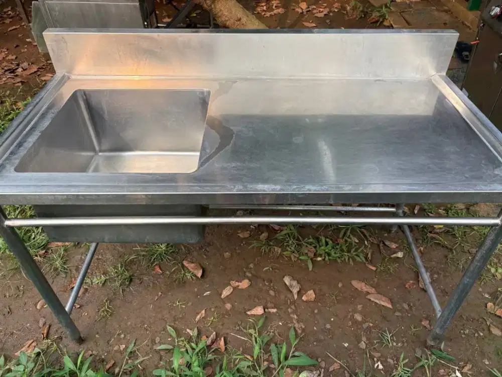 sink sayap 1 lubang
ukuran 150x75x85
uk lubang 50x50x30
harga 3,3jt