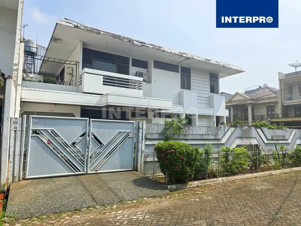 Dijual Rumah Hook Hitung Tanah di Green Garden Jakarta Barat LT 379m2