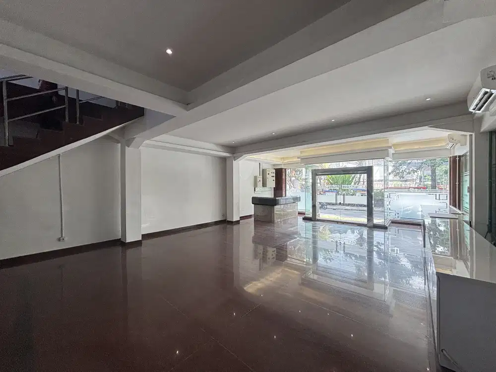 Disewakan Gedung Kantor di Cideng - Tanah Abang Jakarta Pusat
