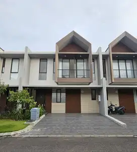 DIJUAL RUMAH SUMMARECON MURAH