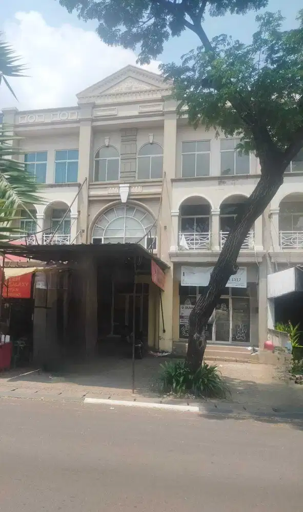 Ruko Gandeng lebar 9m di Boulevard Raya Grand Galaxy Bekasi