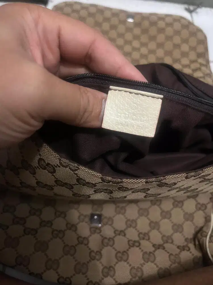 tas selempang wanita