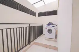 Kost Abdi Susilo Residence Tipe Jendela Dekat Halte TJ Sumber Waras