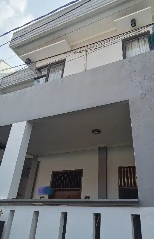 Dijual rumah bangunan  moderen Duren sawit Jakarta timur