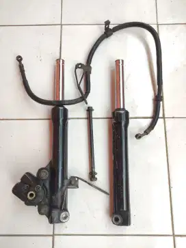 Shockbreaker mio depan masih empuk