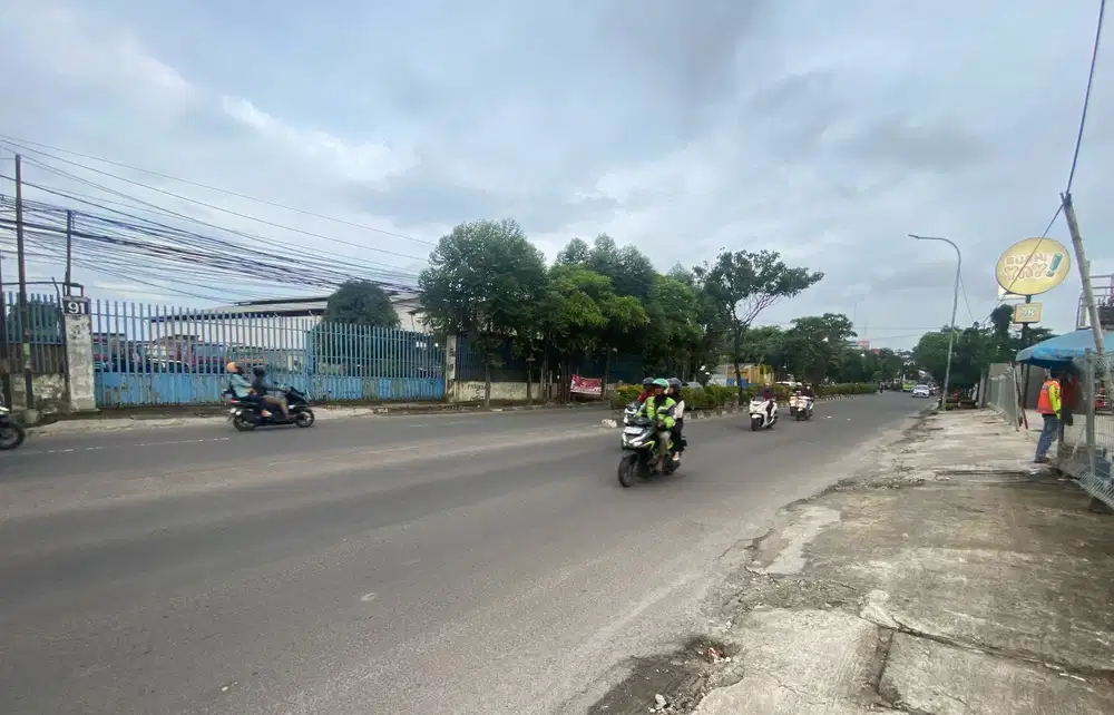 Di sewakan kavling siap bangun lokasi jalan utama cipondoh Tangerang