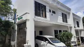 Rumah Brand New Town House Lebak Bulus Jakarta Selatan