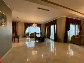 Apartemen Belleza Penthouse 4BR Furnished