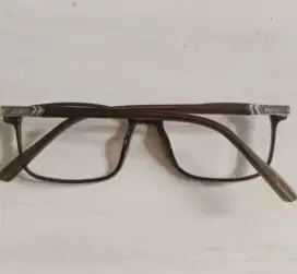 Kacamata LACOSTE original