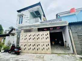Rumah Cantik 2Lt Furnished Nyan ASRI Dekat In/Exit Tol