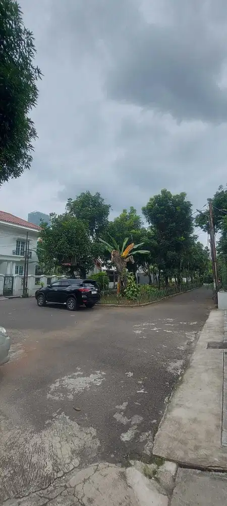Rumah tua hitung tanah di Tulodong bawah Senayan Jakarta