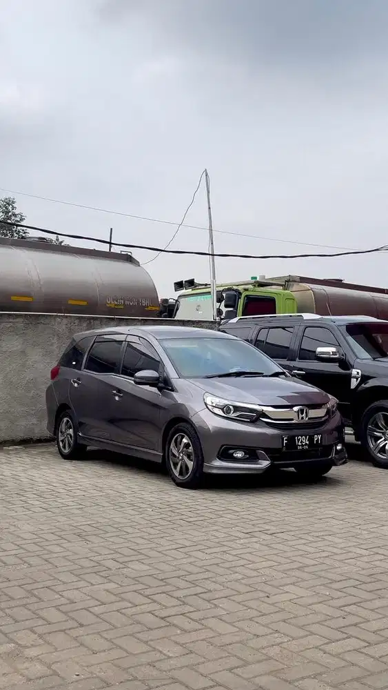 HARGA CASH Jual Cepat Honda Mobilio E 2021 CVT