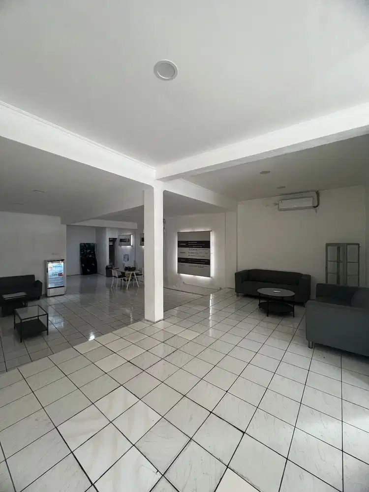 Ruko dan Kantor Bagus Siap Pakai Strategis di Jalan Raya Kopo Bandung
