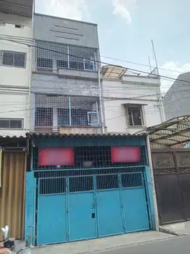Dijual/sewa Ruko di Keadilan