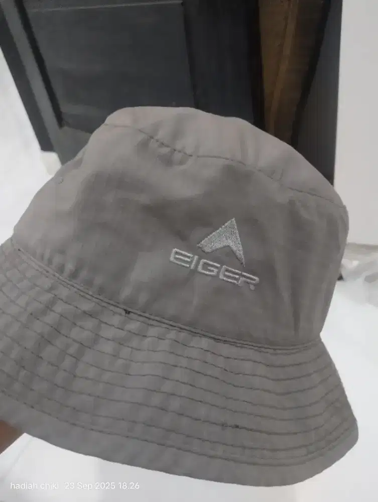 Topi Rimba eiger