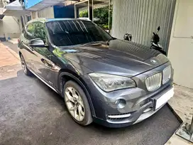 Grey BMW X1 1.8 S-Drive Tangan Pertama