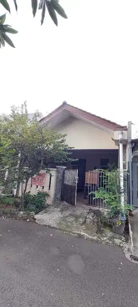 Jual Cepat Rumah Bagus Siap Huni Di Vila Melati Mas, Tangerang Selatan