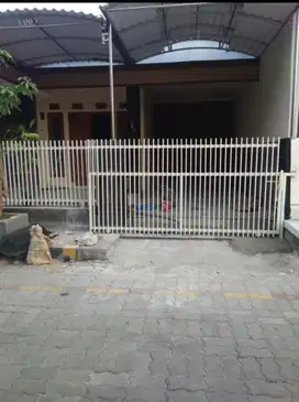 Rumah Pongangan Gresik dekat Gresik Town Square