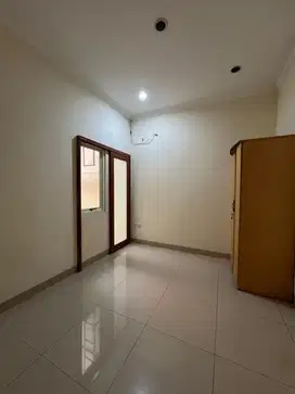 Disewakan rumah town house cordoba pik semi furnish nego