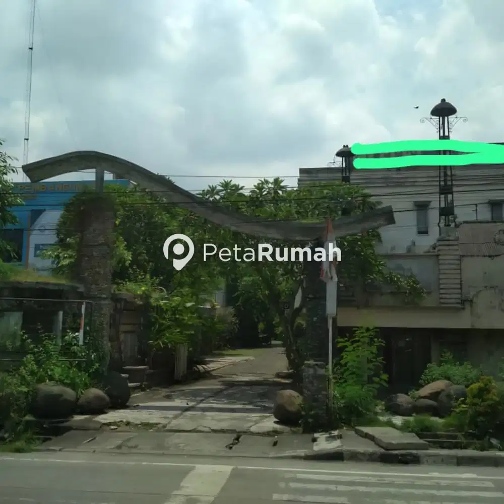 DIJUAL GEDUNG JALAN SM RAJA